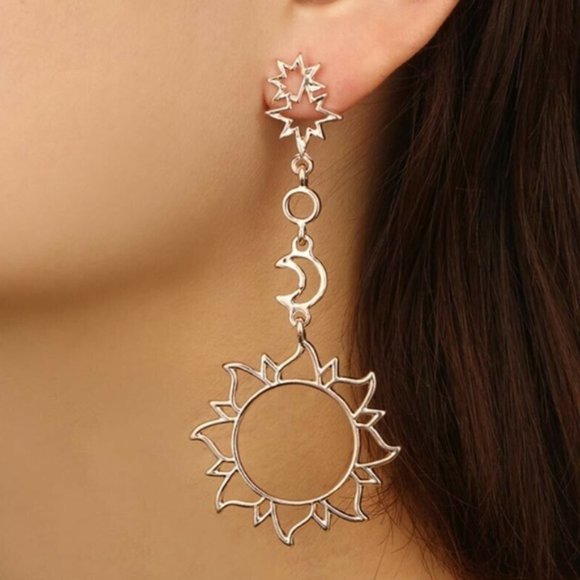 NWT Gold Sun, Moon Stars Dangle Pierced Earrings - Picture 3 of 5